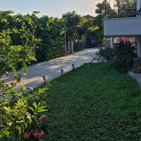 Filippos Home Finiq Exterior photo