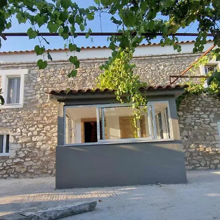 Filippos Home Finiq Exterior photo